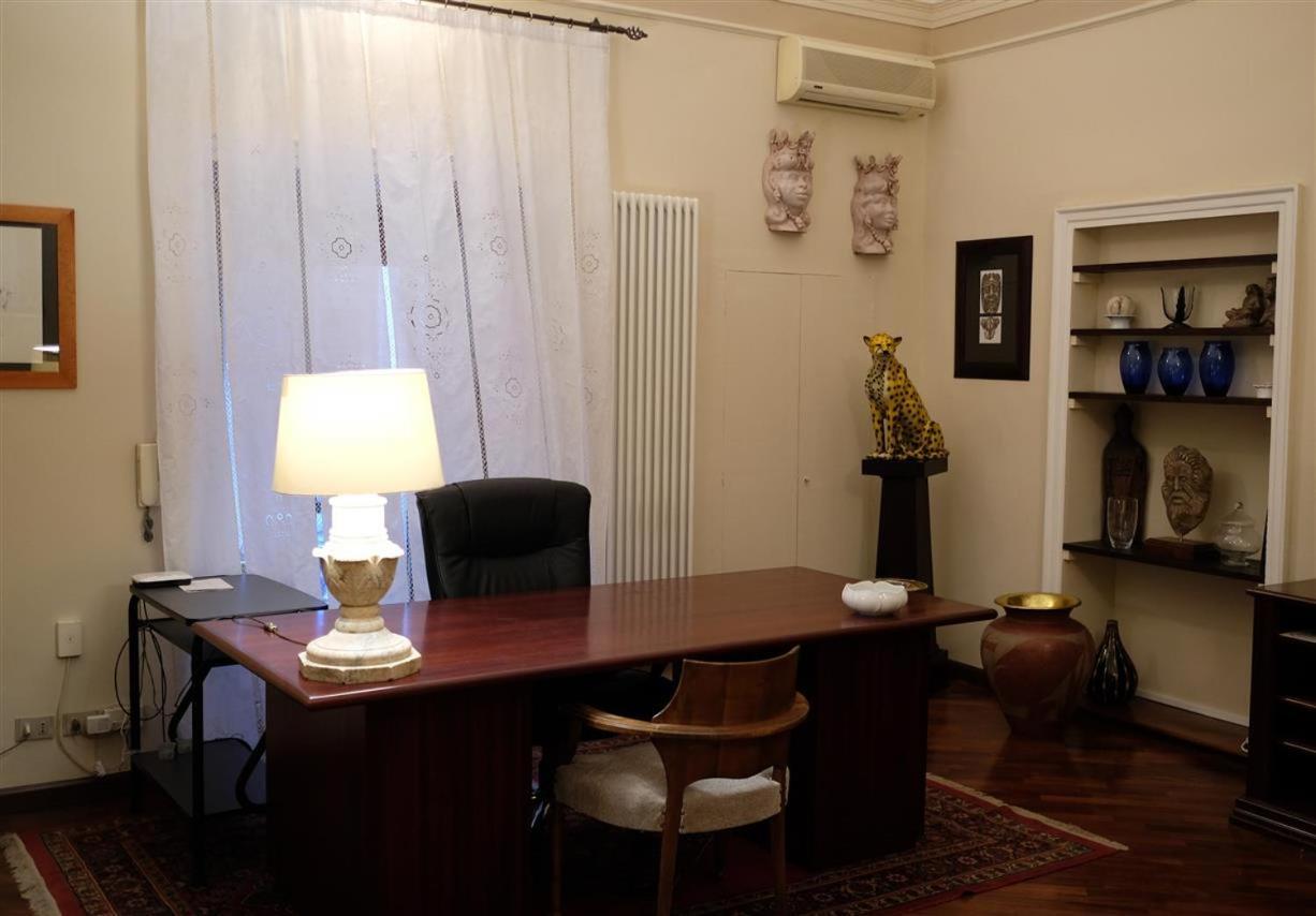 Palazzo La Via Appartement Catánia Buitenkant foto